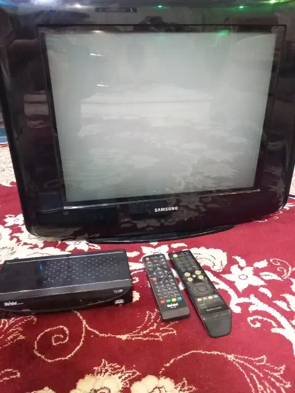 تلویزیون و دستگاه دیجیتال|تلویزیون و پروژکتور|مشکیندشت, |دیوار