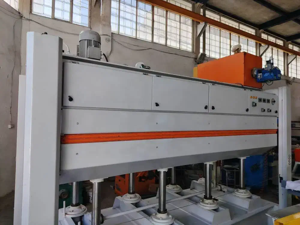 دستگاه برش380 پایون و پرس روکش 3 متر سپاهان|ماشینآلات صنعتی|مشهد, نوید|دیوار