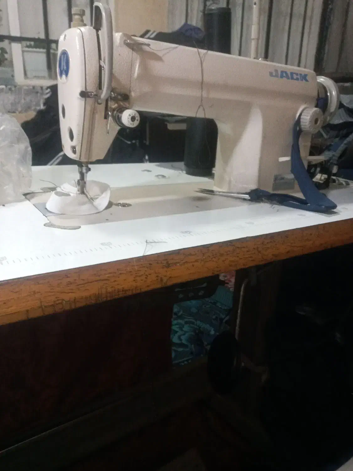 چرخ راسته مارک جک|چرخ خیاطی و ریسندگی|فامنین, |دیوار