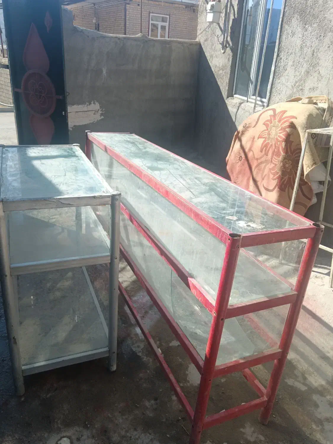 ویترین 4 عدد|بوفه، ویترین، کنسول|زمکان, |دیوار