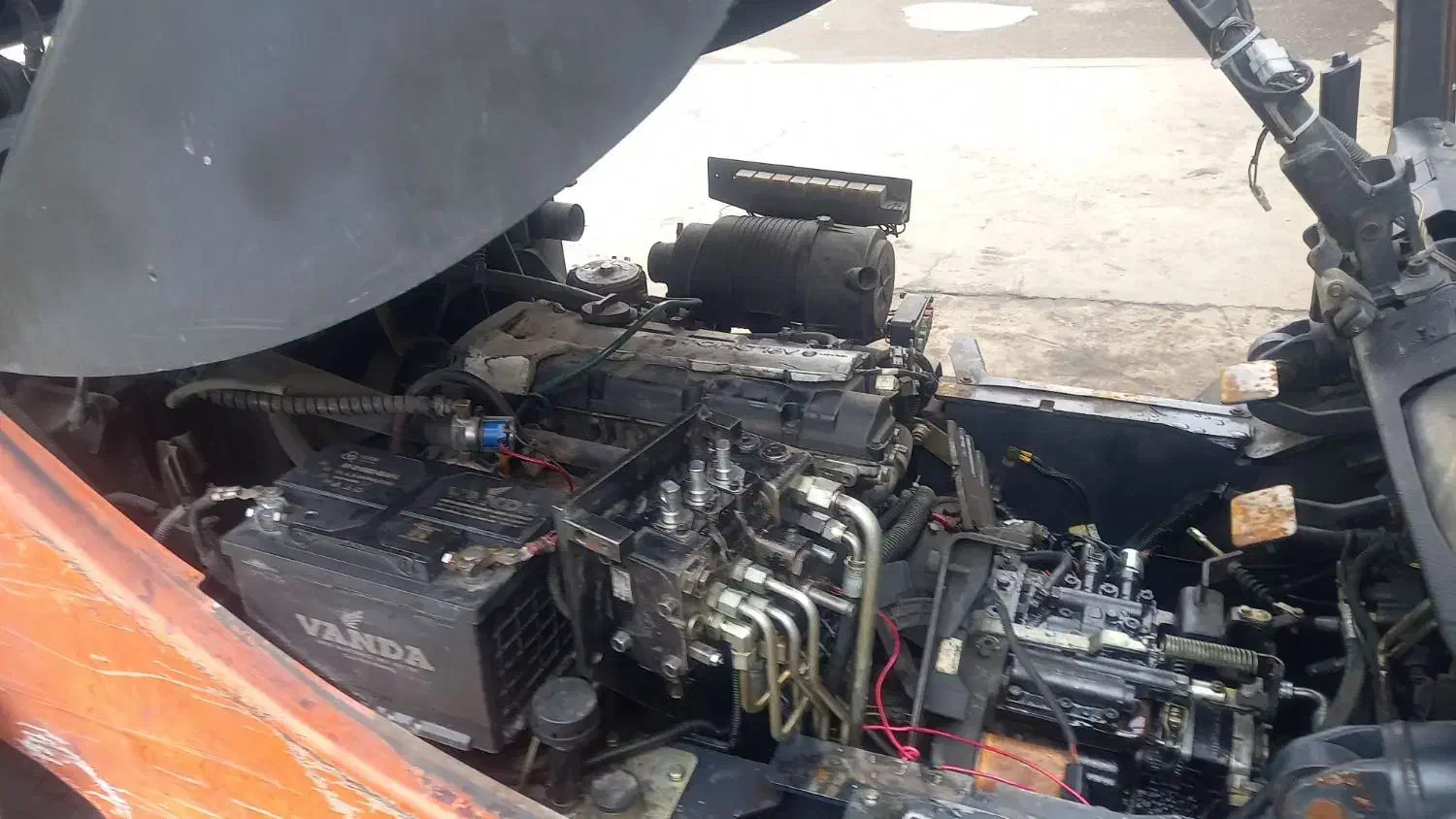 لیفتراک|خودرو سنگین|باسمنج, |دیوار