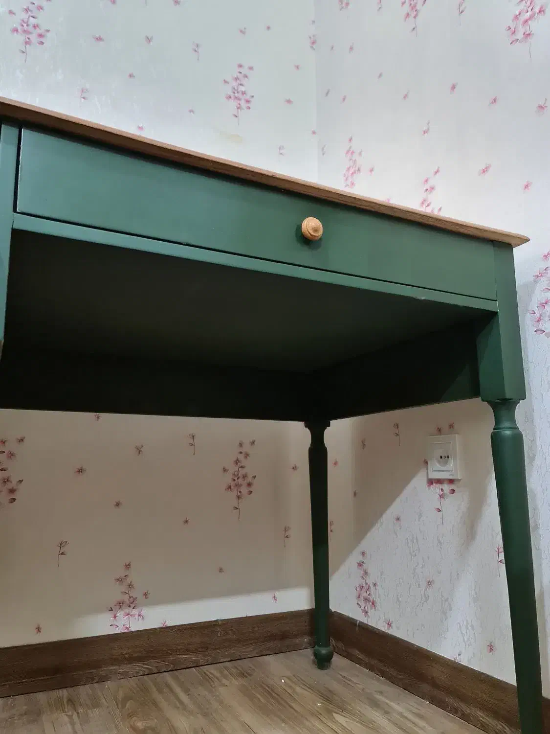 میز تحریر ۳ کشو سبز|میز تحریر و کامپیوتر|ورامین, ورامین|دیوار