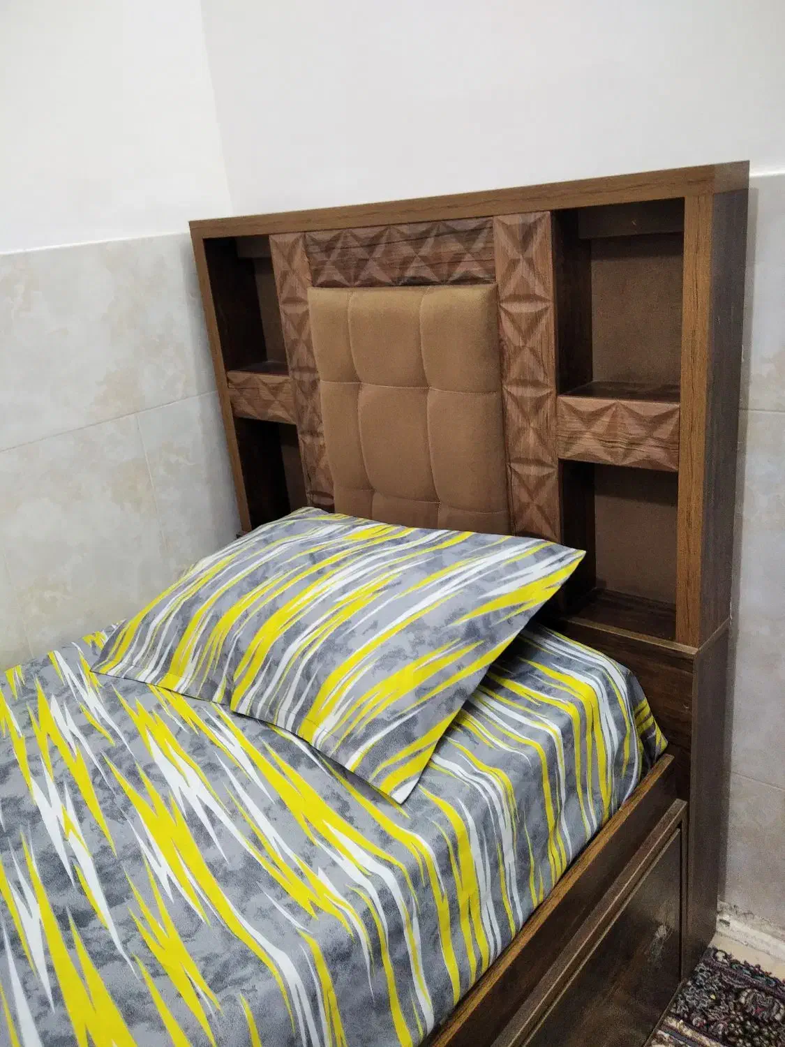 تخت تک نفره (نوجوان )|تخت و سرویس خواب|سیرجان, |دیوار