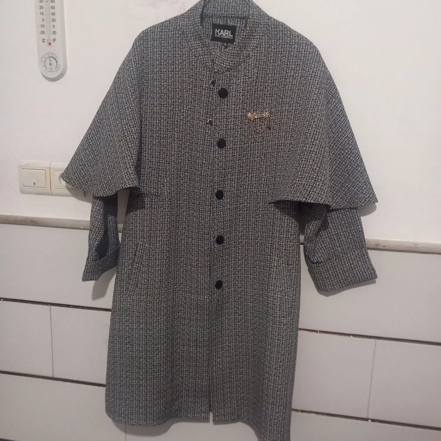 پالتو شنلی|لباس|سمنان, |دیوار