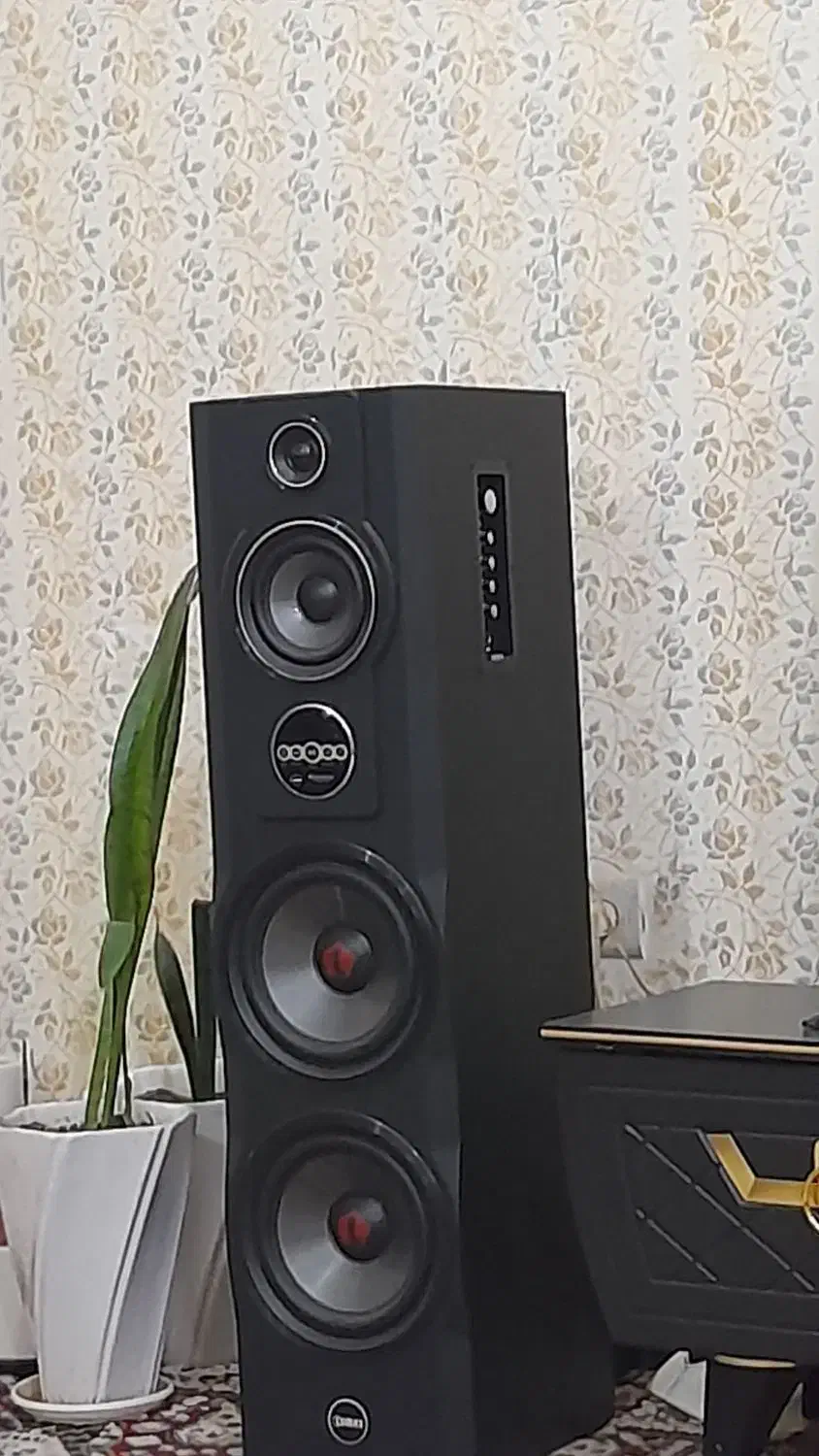 یک جفت اسپیکرباصدای خیلی قوی|سیستم صوتی خانگی|کرمانشاه, |دیوار