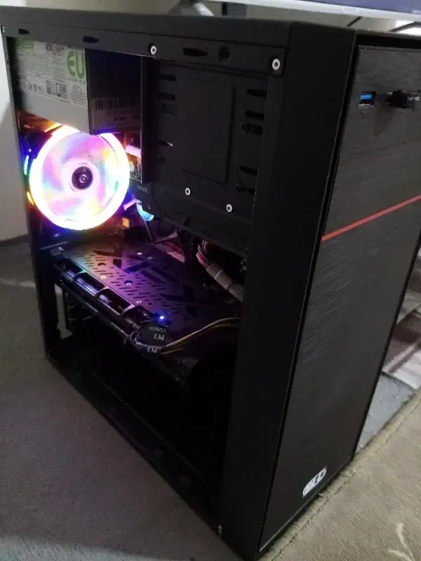 کیس گیمینگ و رندرینگ حرفه ای و قدرتمند|رایانه رومیزی|الوند, |دیوار