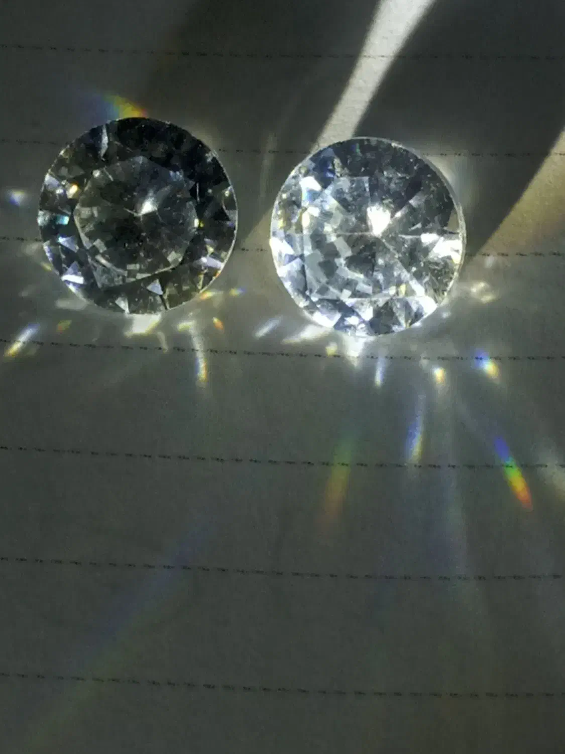 دو عدد الماس حدود۶قیراط ویک یاقوت برمه|جواهرات|سلفچگان, |دیوار