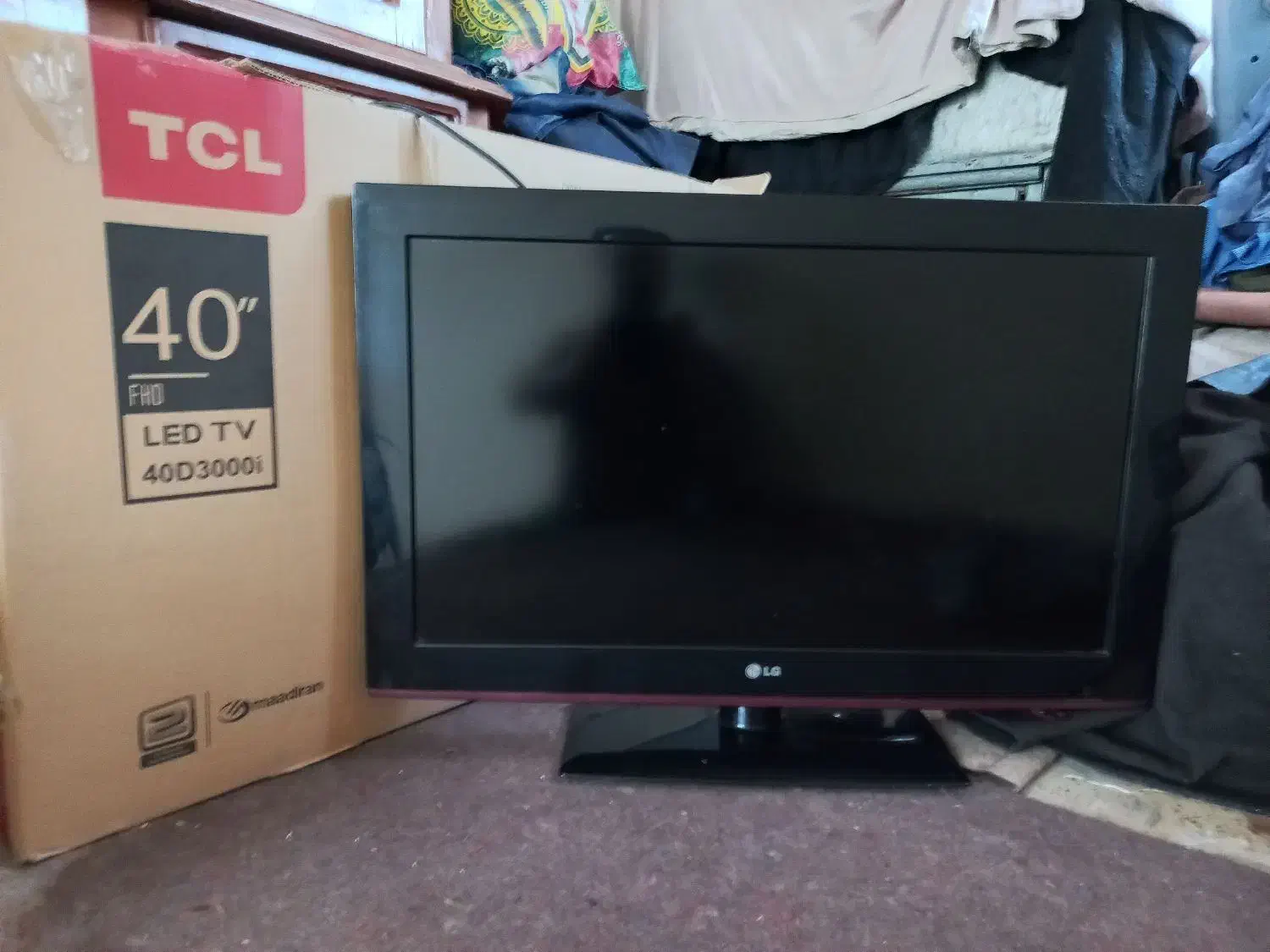 لوازم صوتی تصویریHDmI تلویزیون ۳۲اینچ LCDکره|تلویزیون و پروژکتور|همدان, |دیوار