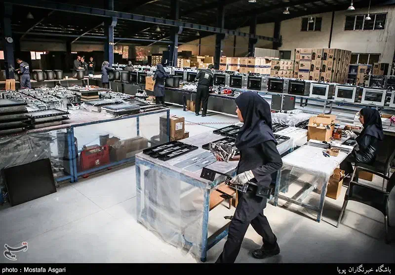 کارگر ساده آقاوخانم/دوروز تعطیلی در هفته|استخدام صنعتی، فنی، مهندسی|تهران, تهرانپارس غربی|دیوار