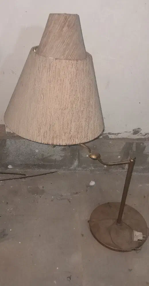 اباژور|چراغ خواب و آباژور|مشهد, انقلاب|دیوار