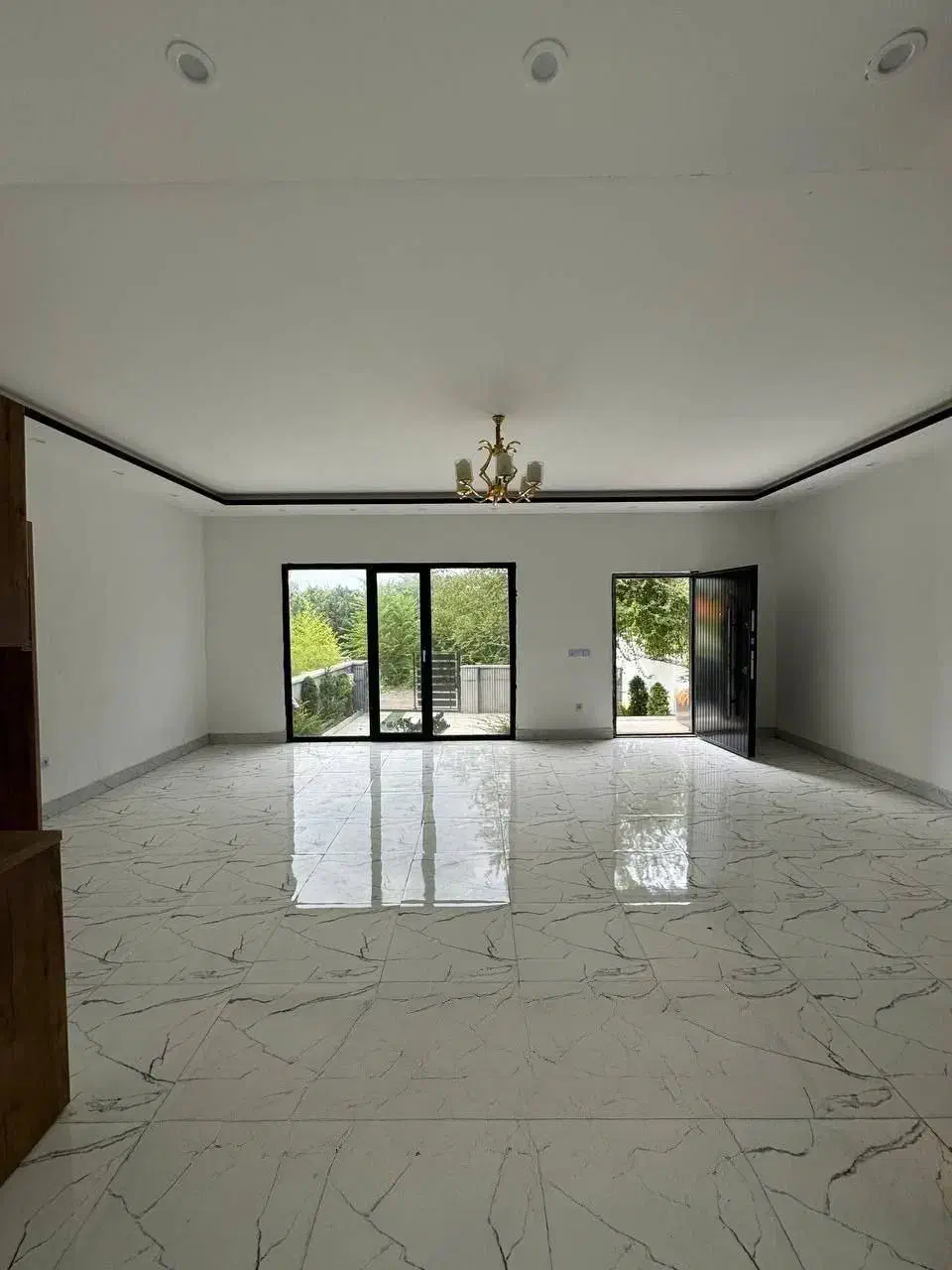 باغچه ویلا سرسبز/۲۴۰ متری/نوساز/سند۶دانگ/زیر قیمت|فروش خانه و ویلا|چمستان, |دیوار