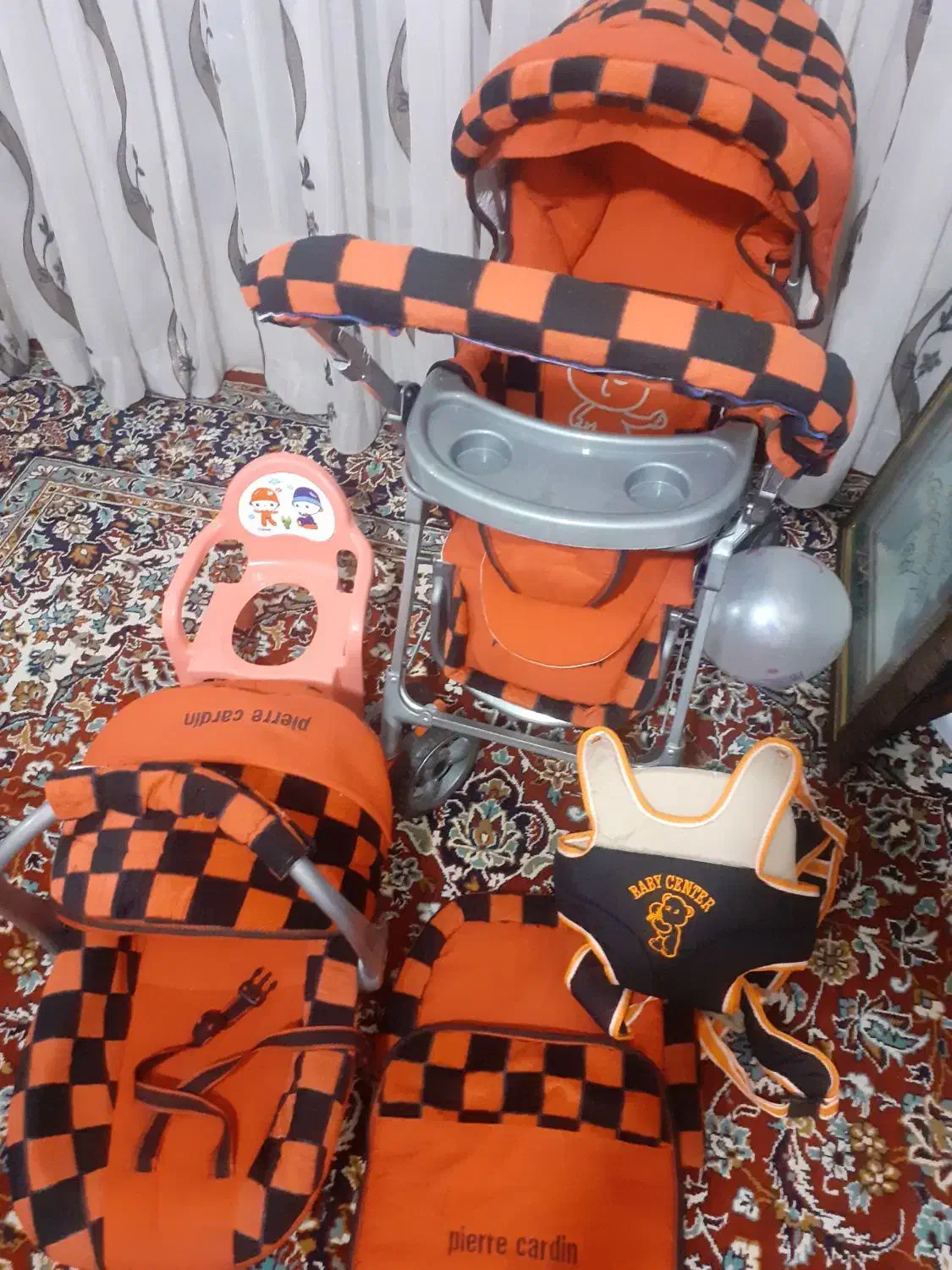 کالسکه. . کریر.. اسکیت و|کالسکه و لوازم جانبی|تربت‌حیدریه, باغ ملی|دیوار