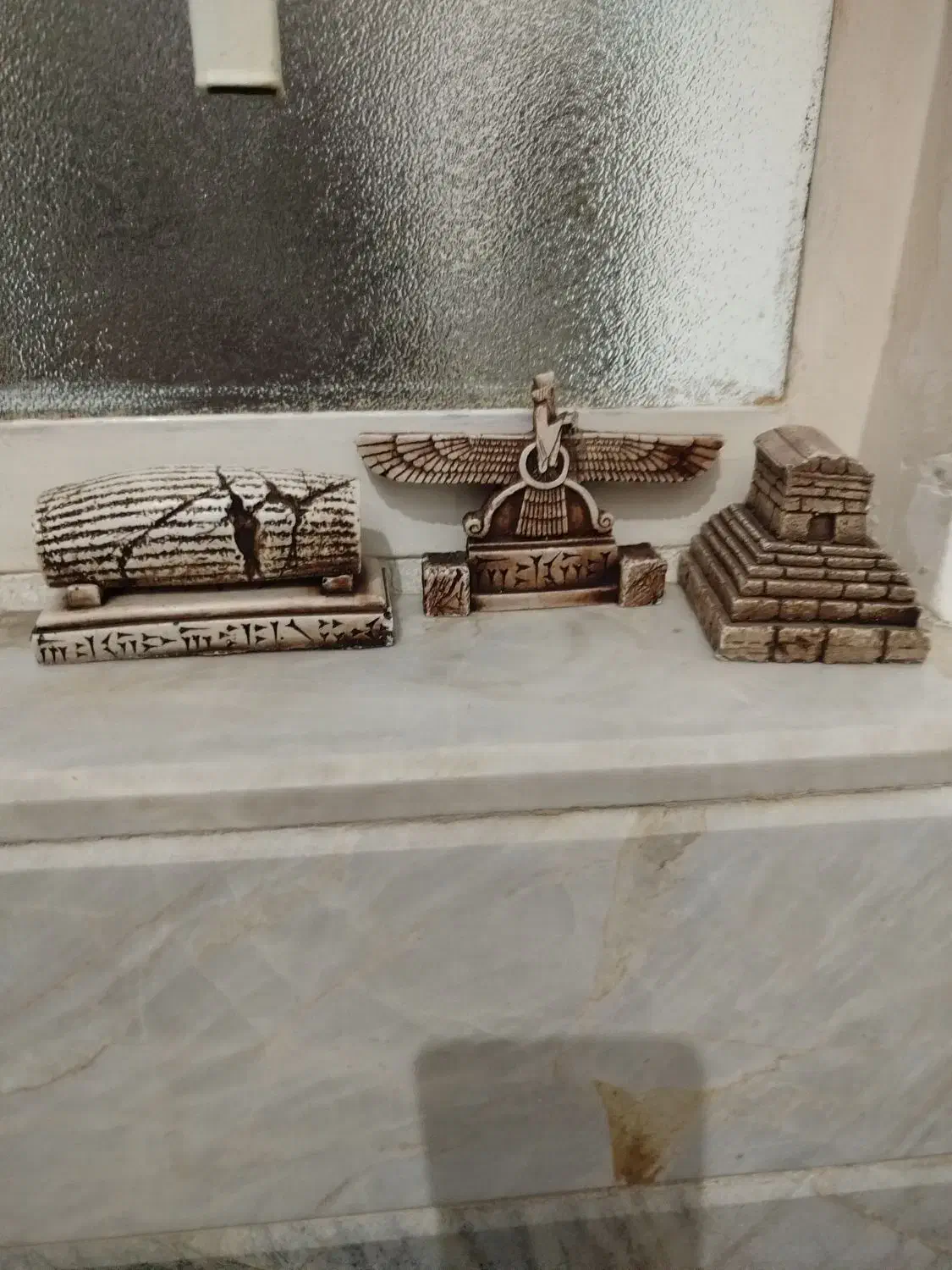 سه عدکوری|مجسمه، تندیس، ماکت|قم, ولیعصر|دیوار