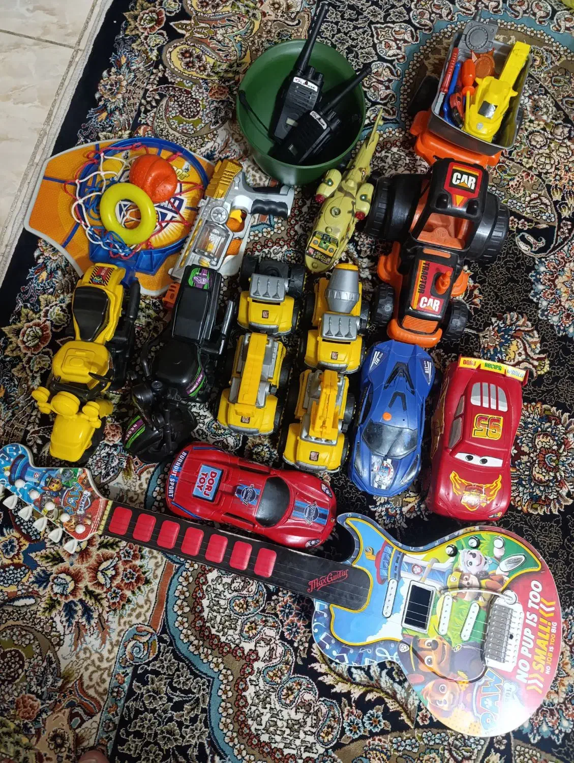 اسباب بازی|اسباب‌‌بازی|قروه, |دیوار