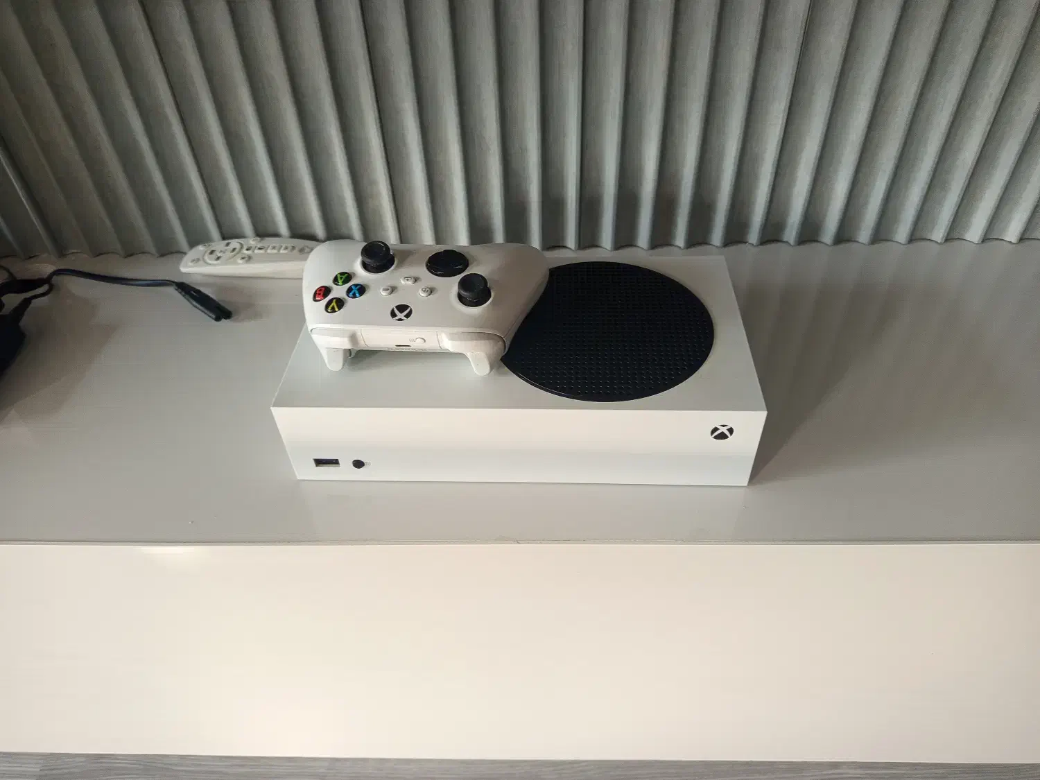 Xbox series s یه دسته|کنسول، بازی ویدئویی و آنلاین|فردیس, منظریه|دیوار