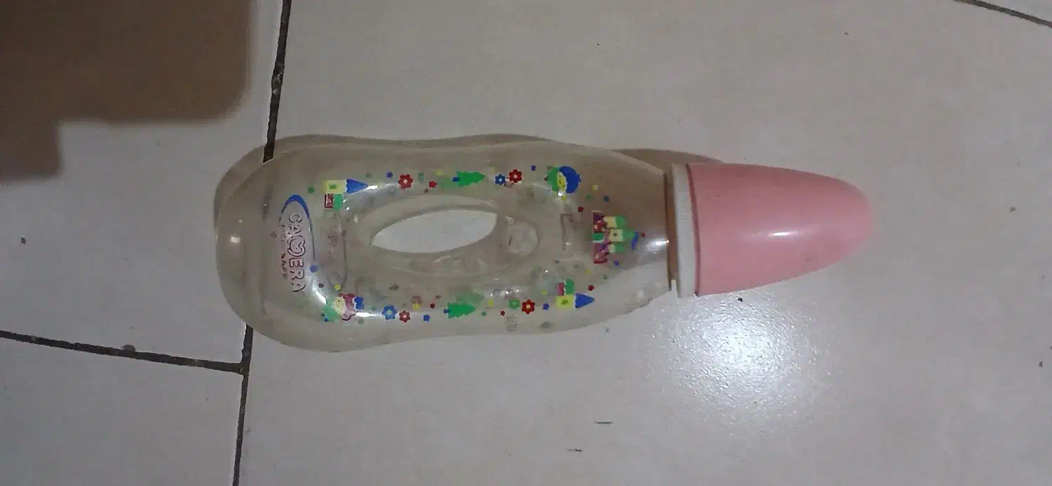 شیر دوش دستی به همراه سه شیشه شیر و دو پستونک|اسباب و اثاث بچه|ری, حمزهآباد|دیوار