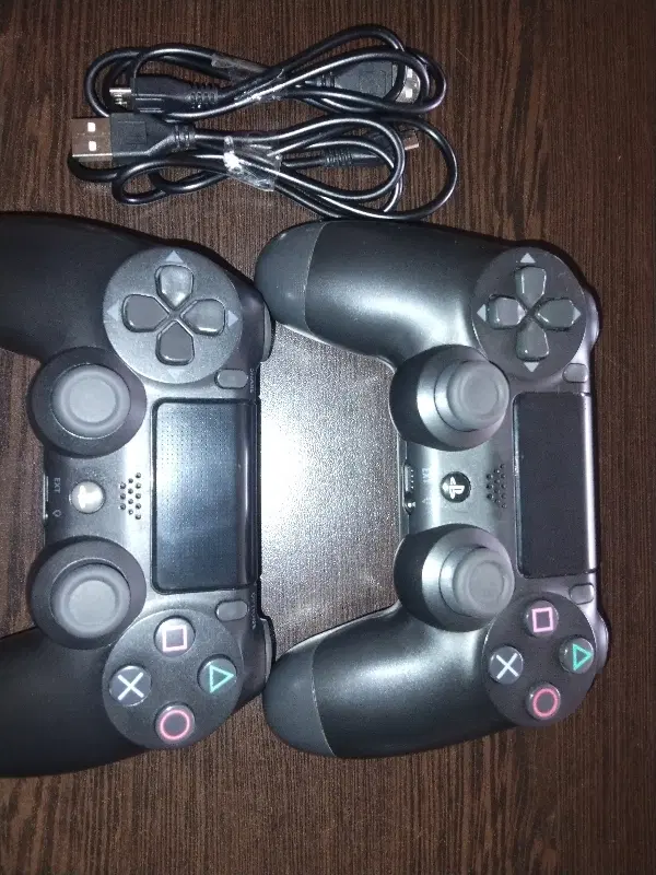 دو عدد دسته PS4|کنسول، بازی ویدئویی و آنلاین|کرمان, |دیوار