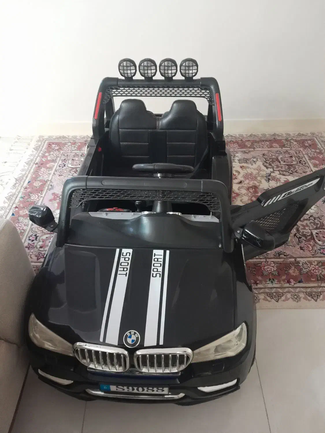 ماشین شارژی .مزیکال و رم خور|اسباببازی|تهران, باغ خزانه|دیوار