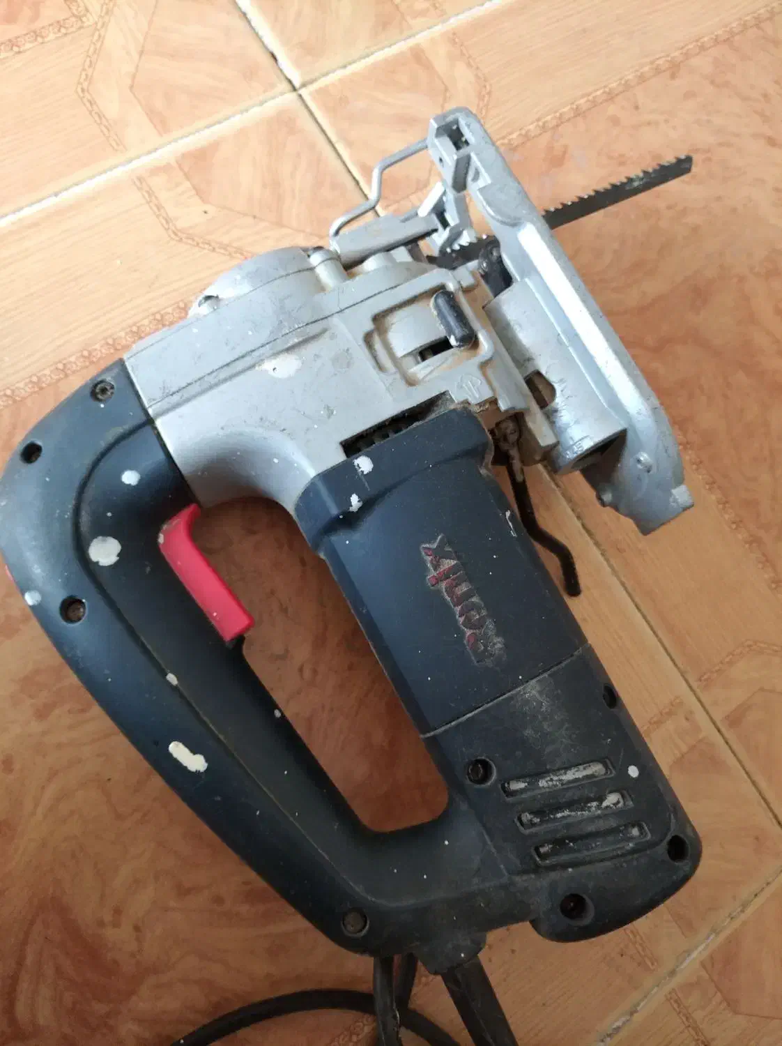 عمود بر رونیکس شش دور|ابزارآلات|سمیرم, |دیوار