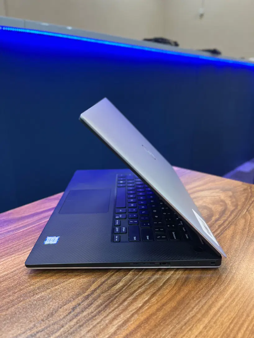 Dell Precision 5540 i7-9850H Quadro 4GB 16 512 در تهران - ۷ مرداد ۱۴۰۵