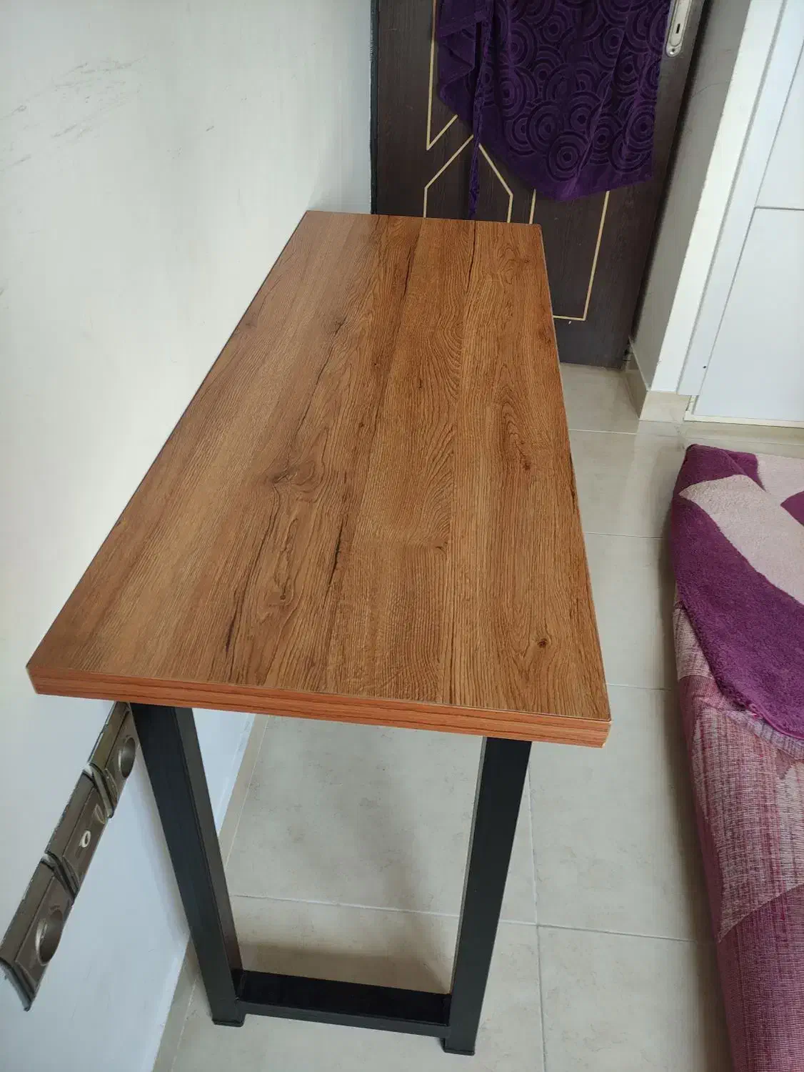 میز ناخنکار|بوفه، ویترین، کنسول|بندر انزلی, معلم|دیوار