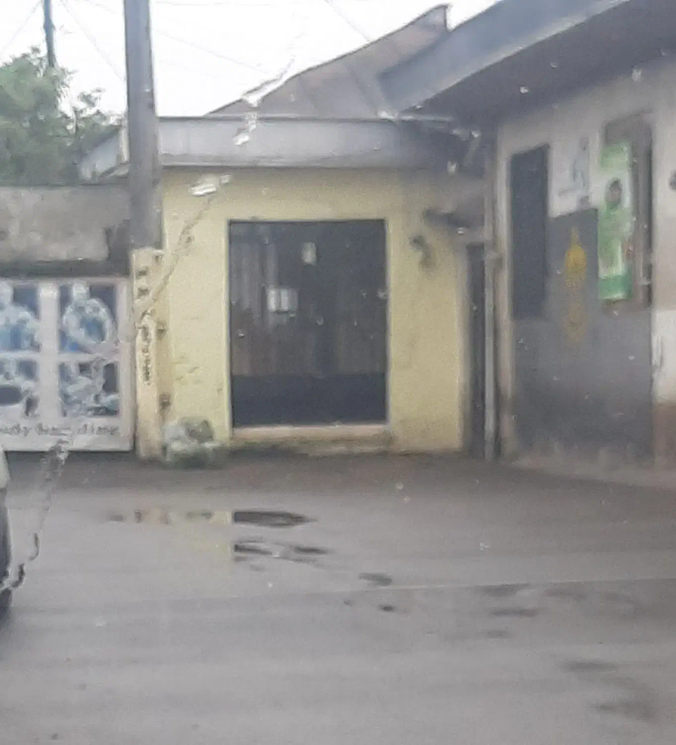 رهن اجاره ۲۰۰/۰۰۰/۰۰۰میلیون پیش|اجارهٔ دفتر صنعتی، کشاورزی، تجاری|رشت, حافظ آباد|دیوار