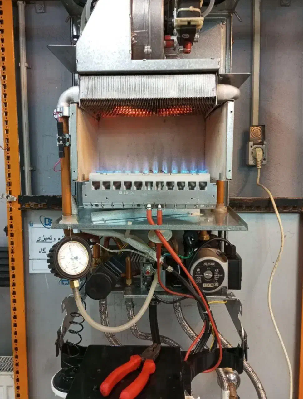 نصب و تعمیر پکیج و آبگرمکن|خدمات پیشه و مهارت|بهار, |دیوار