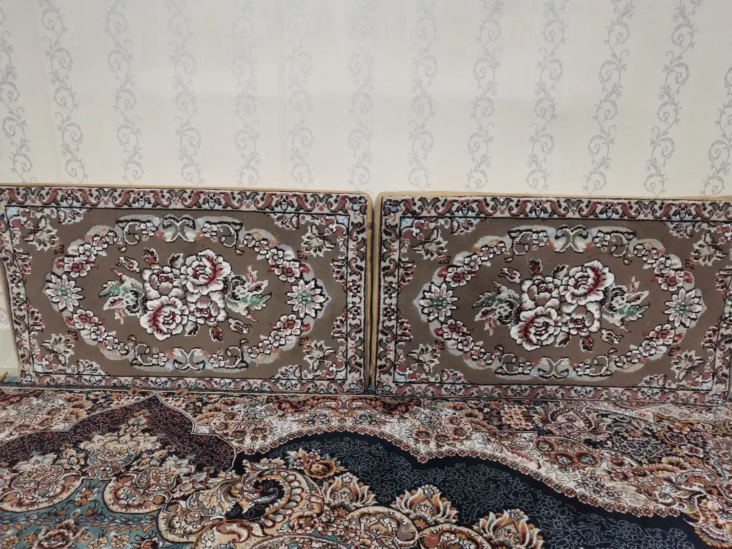 پشتی|پشتی|نیشابور, شهرک قدس|دیوار