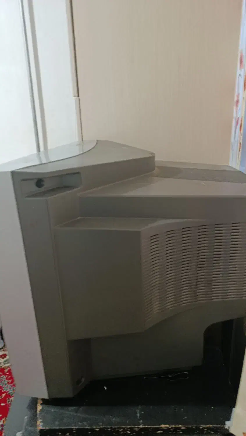 تلوزیون ۲۱ اینچ سامسونگ|تلویزیون و پروژکتور|یاسوج, |دیوار