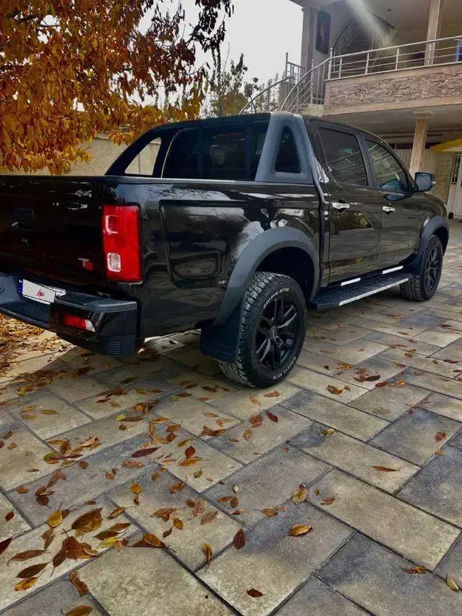 کی ام سی t8 مدل ۱۴۰۲|خودرو سواری و وانت|ارومیه, |دیوار