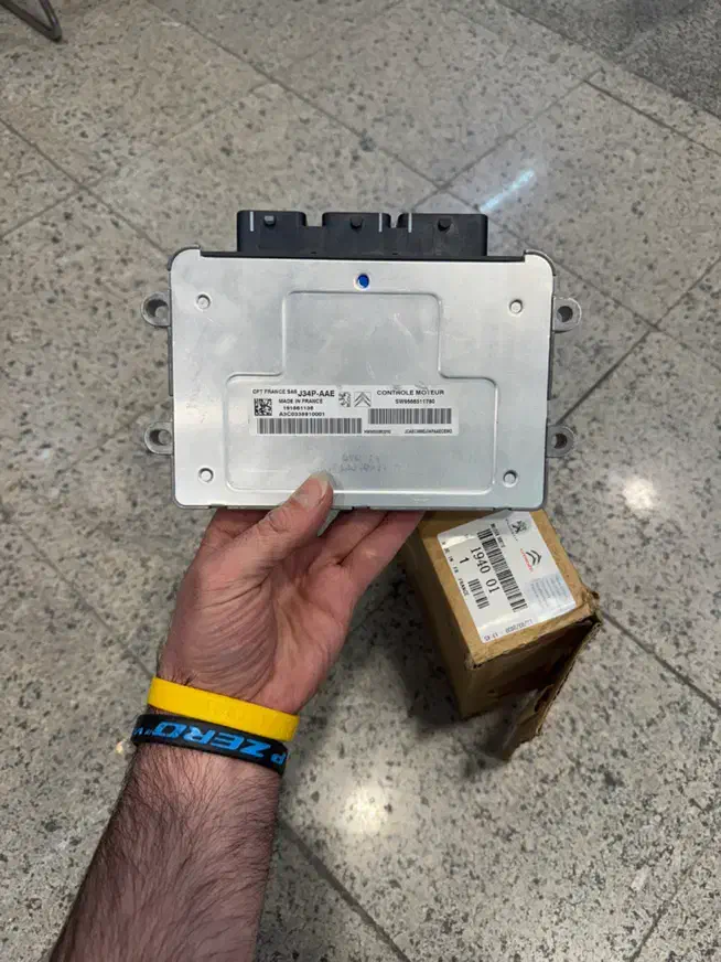 پژو 206 لوازمrc فرمان207 ارسی 3008 اینه 5008|قطعات یدکی و لوازم جانبی|تهران, ستارخان|دیوار