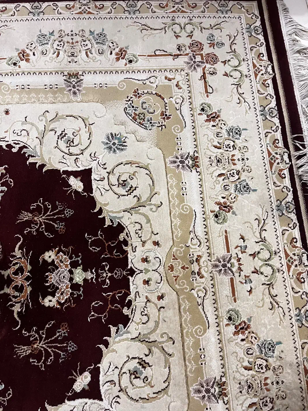 یک عدد فرش سه متری|فرش|تهران, ارامنه|دیوار