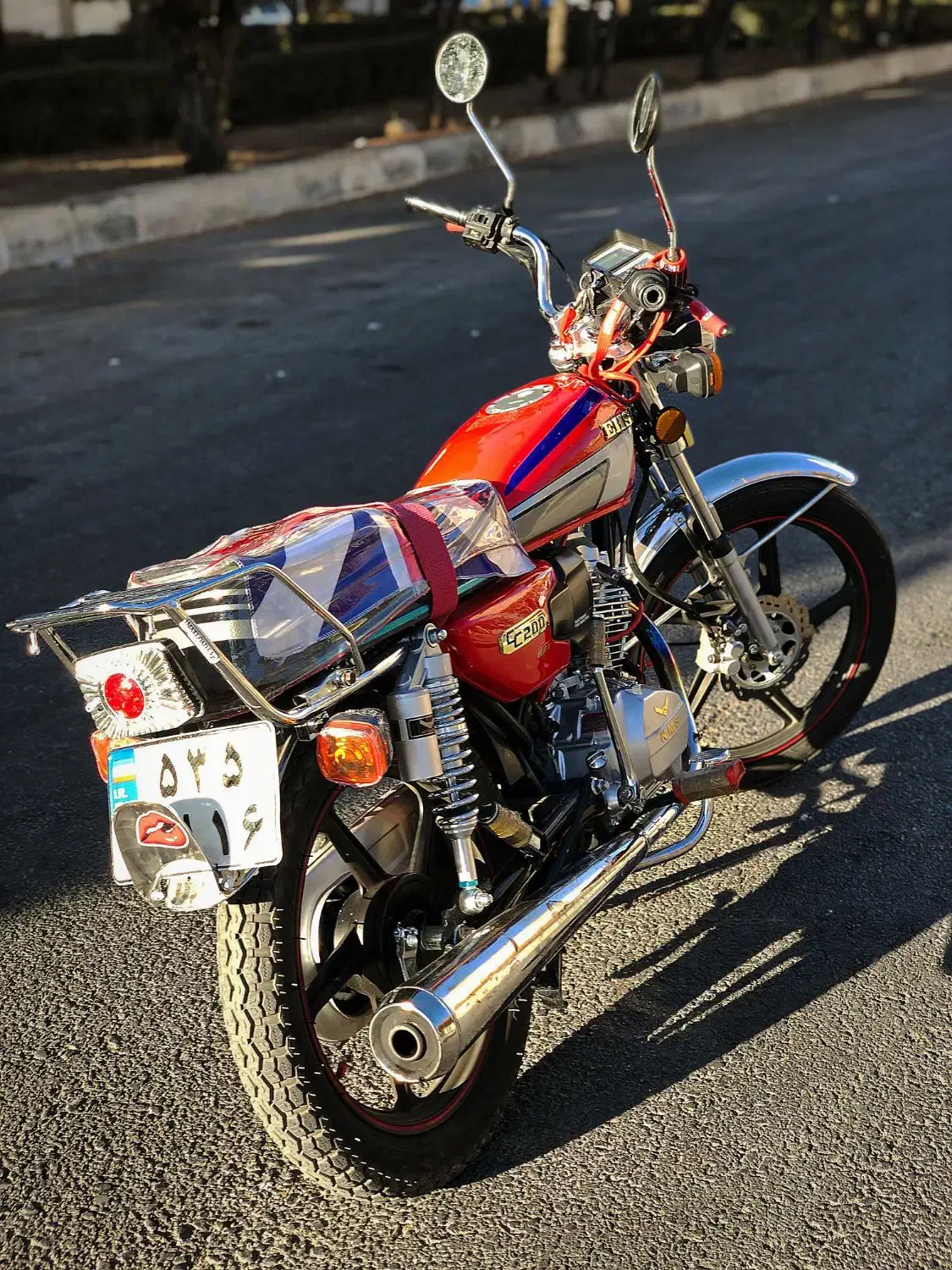 200 احسان|موتورسیکلت|اراک, |دیوار