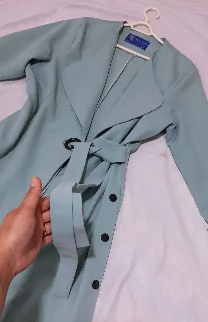 مانتو در حد نو|لباس|اشتهارد, |دیوار