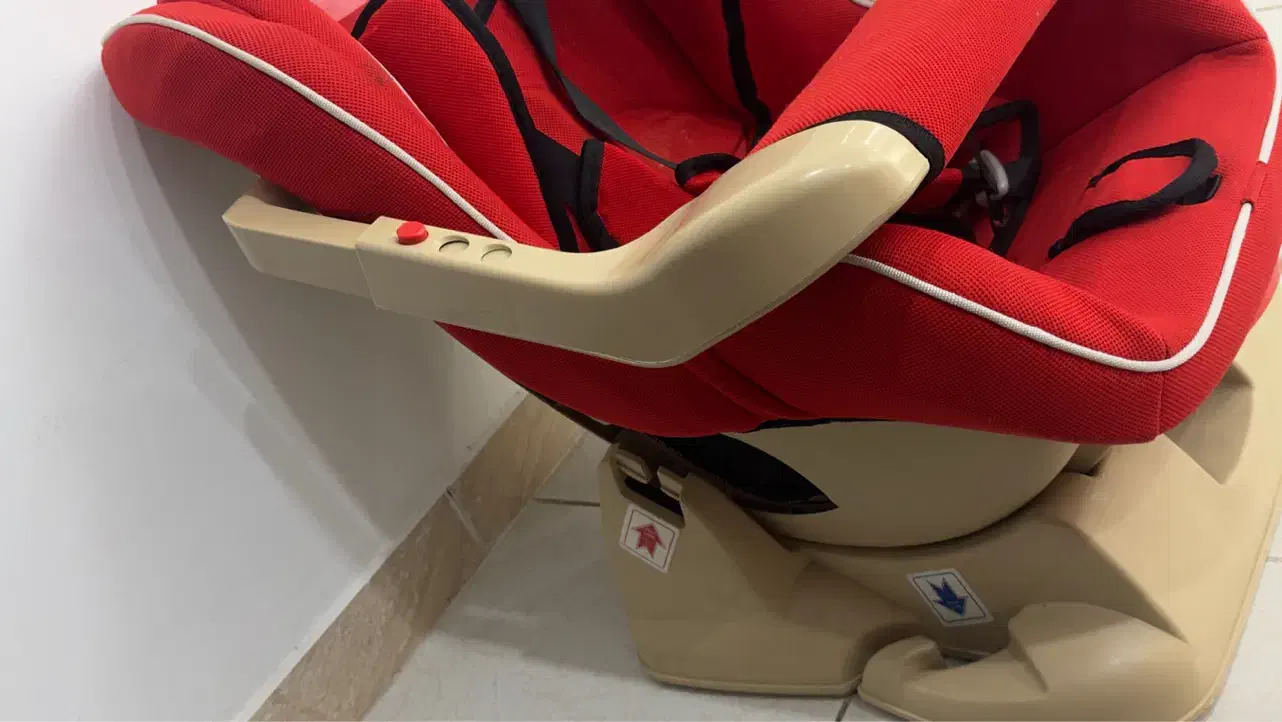 صندلی ماشین|تخت و صندلی بچه|فومن, |دیوار