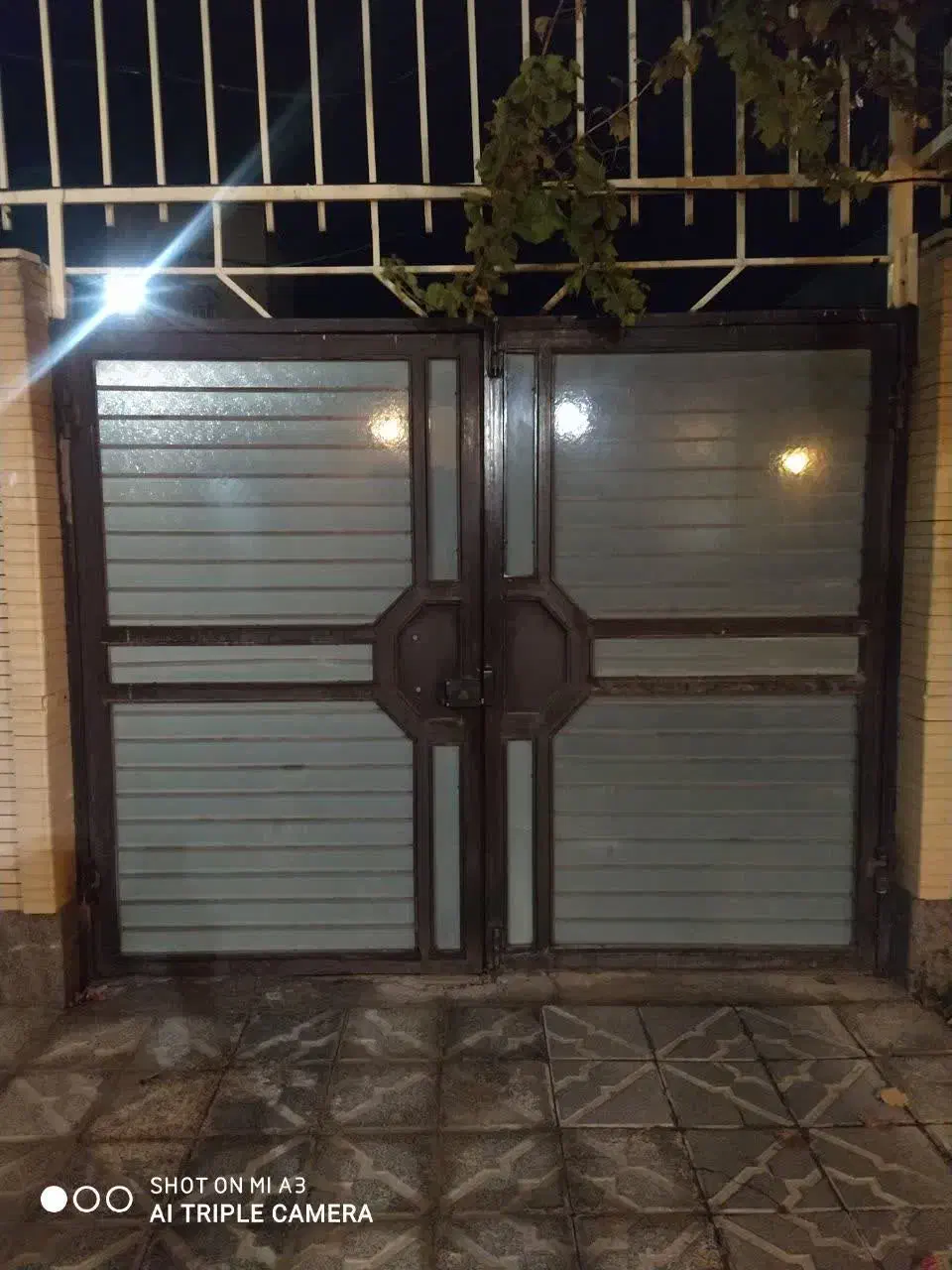 دو عدد درب سالم بدون زنگ زدگی  مناسب برای باغ|مصالح و تجهیزات ساختمان|سهند, |دیوار