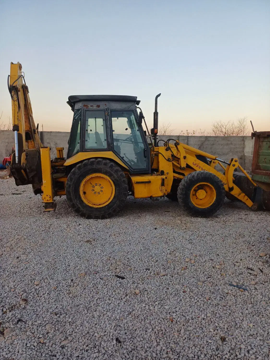 خدمات بیل بکهو|خدمات حمل و نقل|ماهیدشت, |دیوار