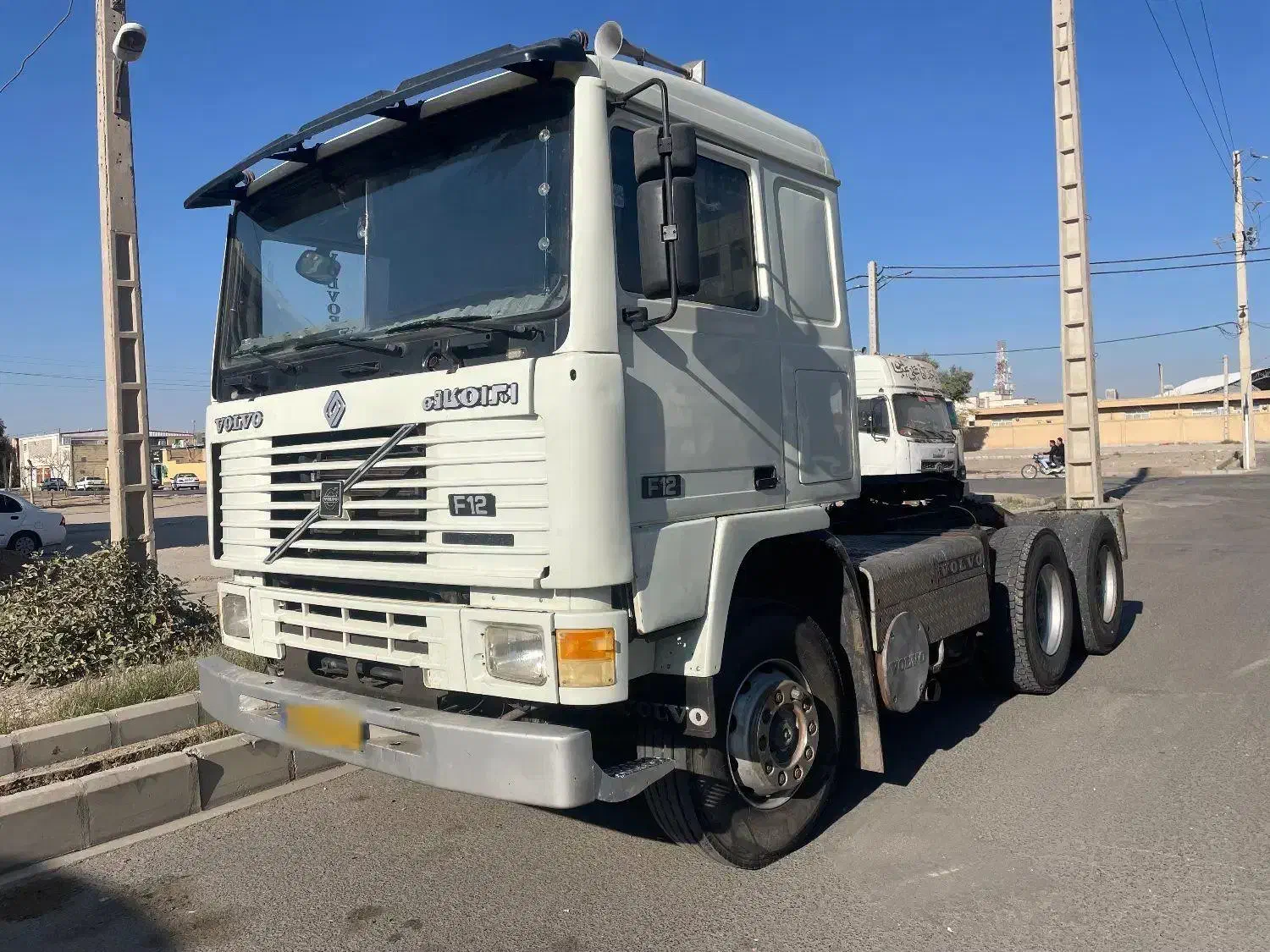 F 12 کامیون اف ۱۲|خودرو سنگین|سیرجان, |دیوار