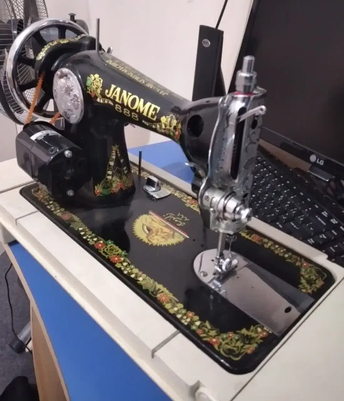 چرخ خیاطی|چرخ خیاطی و ریسندگی|تهران, یاخجی آباد|دیوار