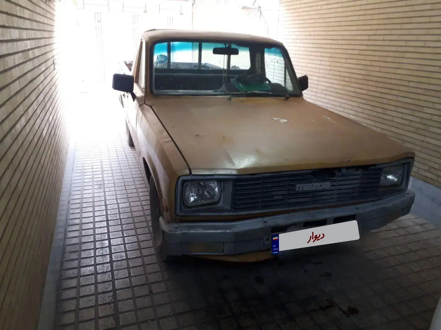 مزدا ۱۶۰۰|خودرو سواری و وانت|اصفهان, باغ زیار|دیوار