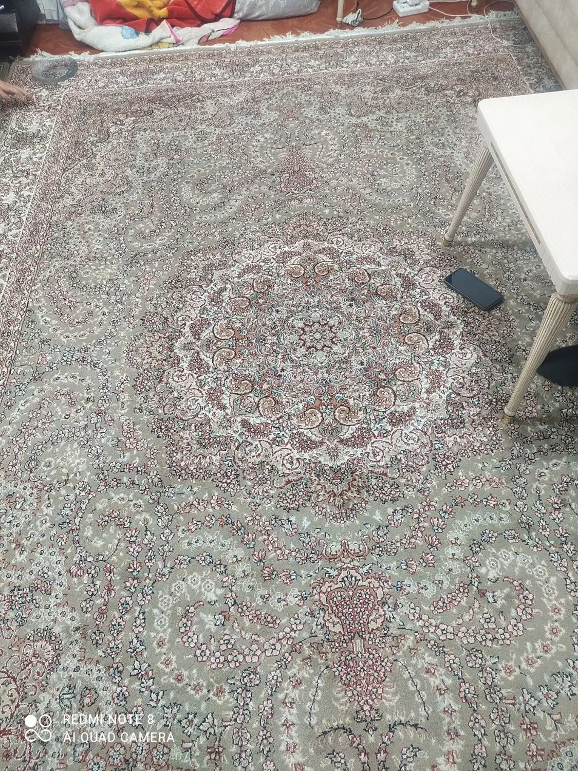 فرش ۷۰۰شانه اصل|فرش|پیرانشهر, |دیوار