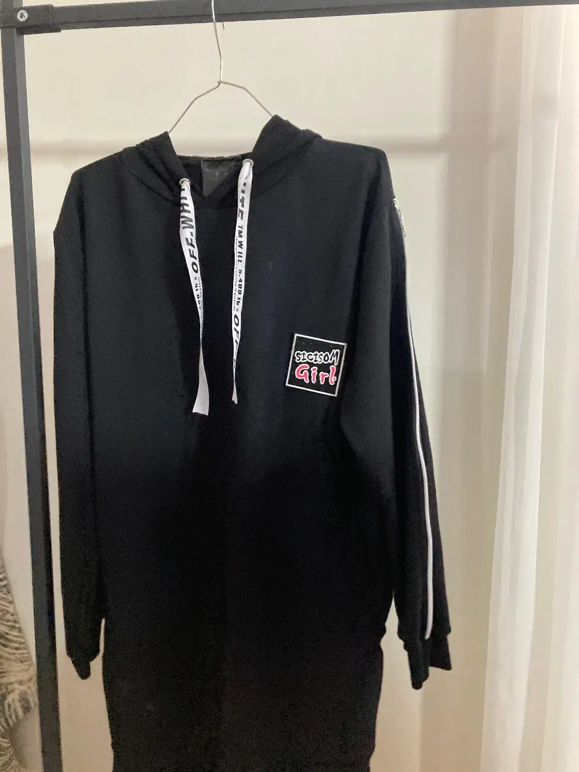 هودی مشکی|لباس|محمدشهر, محمدشهر|دیوار