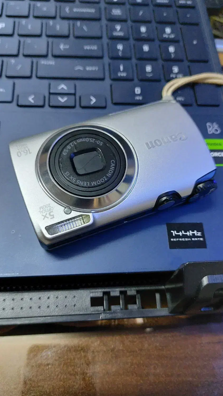 دوربین کنون|دوربین عکاسی و فیلمبرداری|همدان, |دیوار