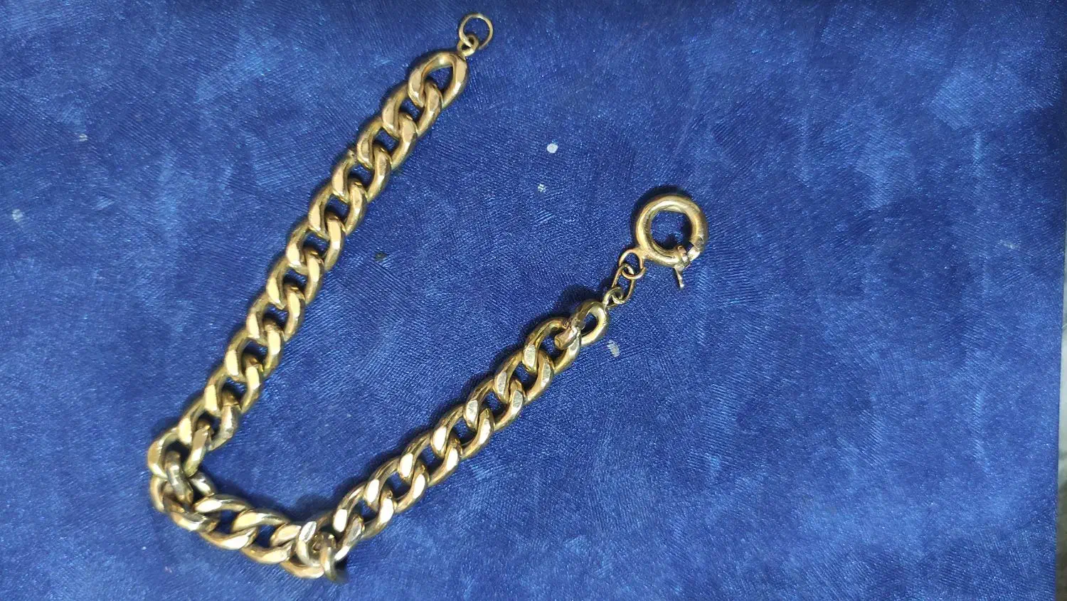 طلا در حد نو۲۰۰ تومن بالا تابلو|جواهرات|بروجرد, |دیوار