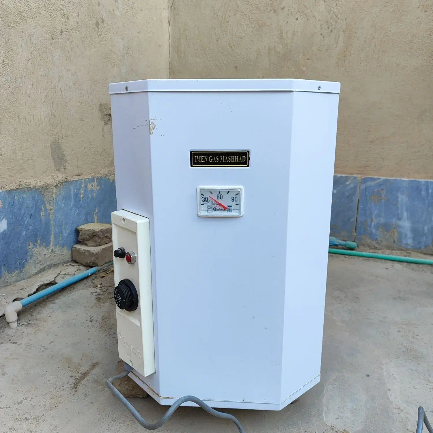 آبگرمکن برقی 30لیتر|آبگرمکن، پکیج، شوفاژ|خاش, |دیوار
