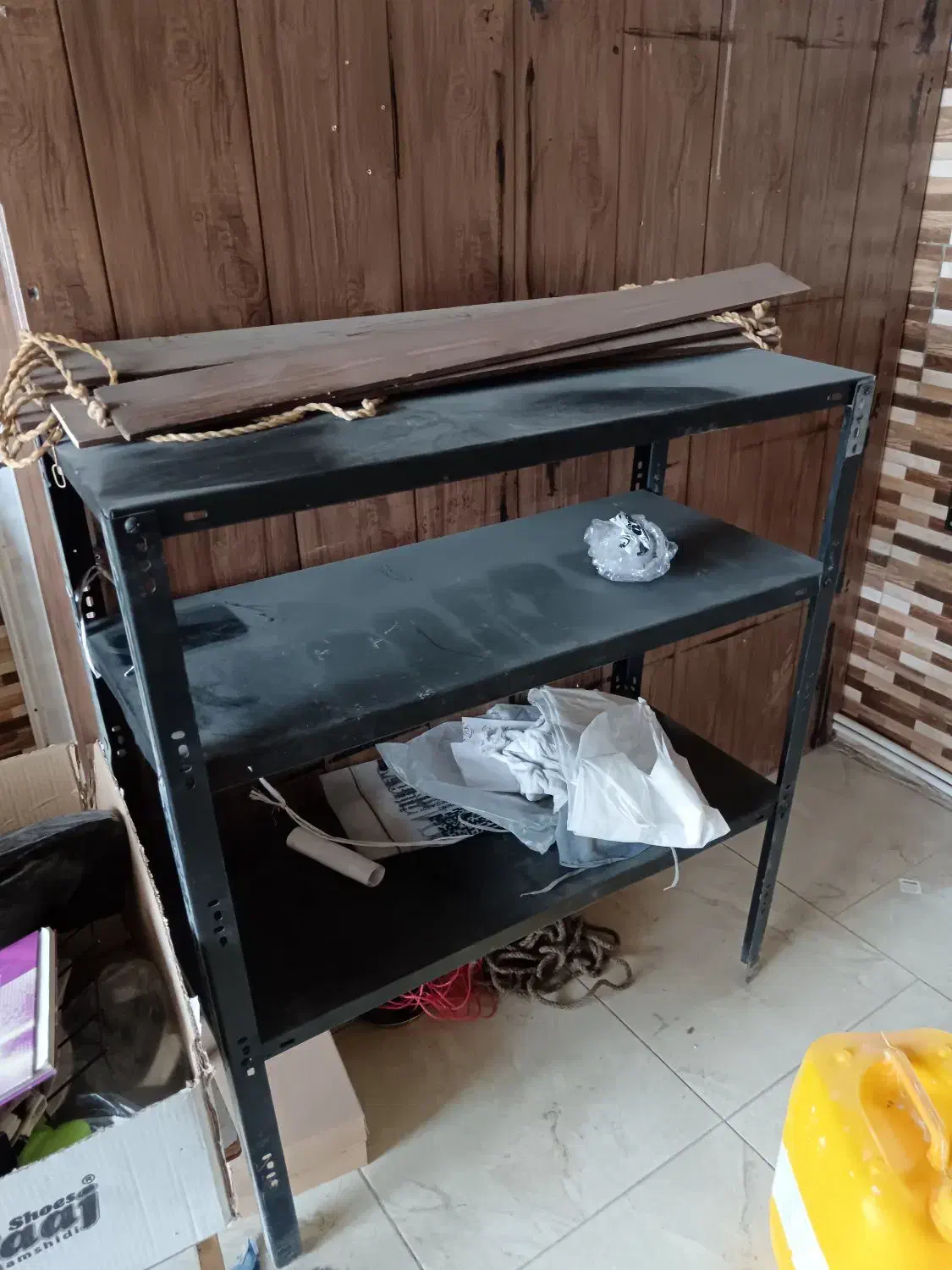 قفسه مشکی تمیز محکم|کتابخانه، شلف، قفسه‌های دیواری|کرمان, |دیوار