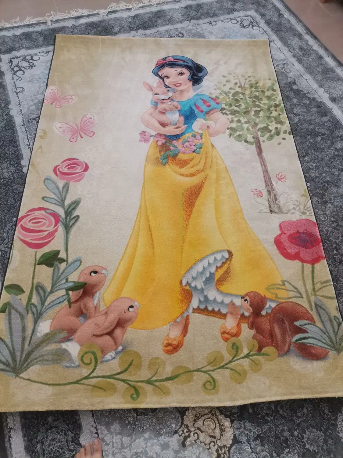 فرش ماشینی اتاق خواب کودک|فرش|رشت, کوی مهر|دیوار