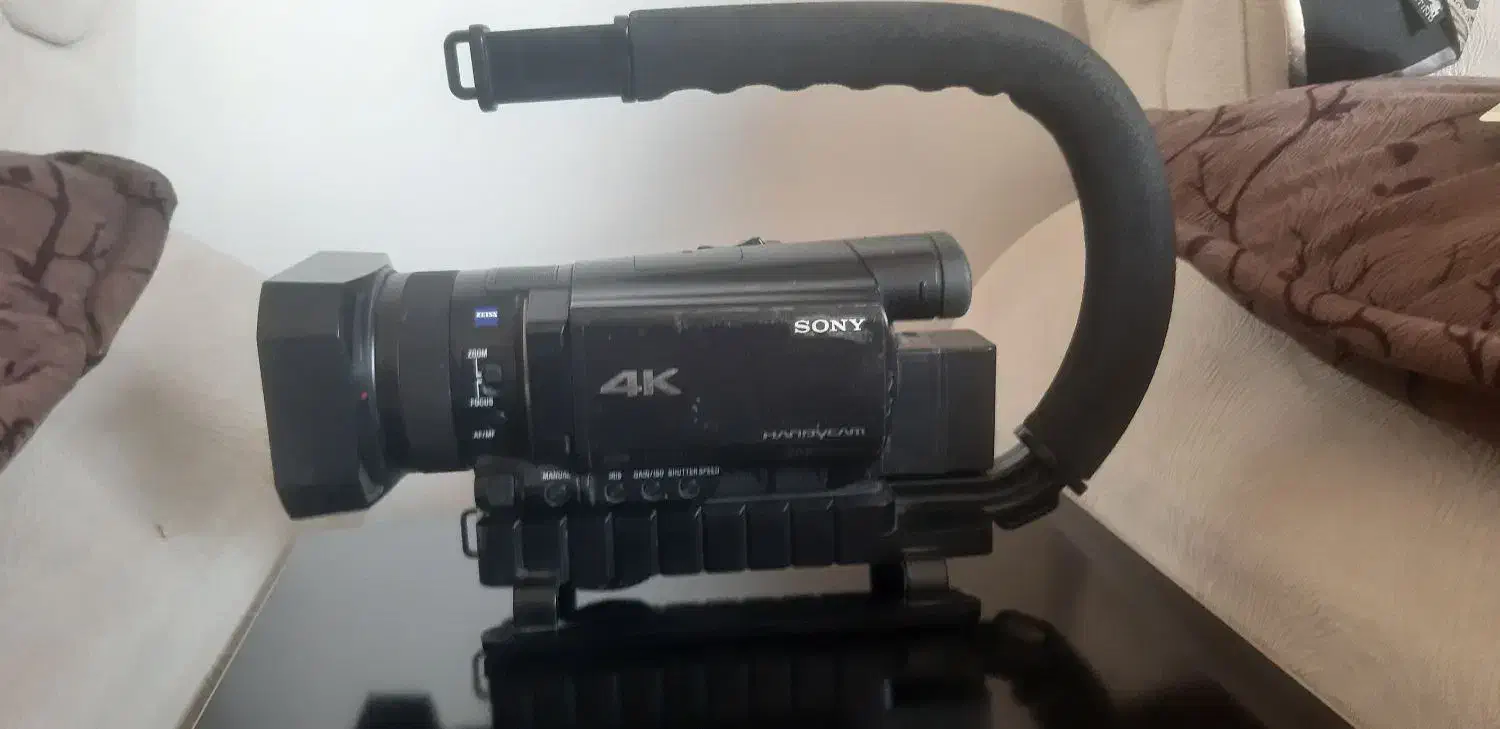 دوربین درحد تمیز بدون هیچ ایراد مدل AX100|دوربین عکاسی و فیلم‌برداری|پارس‌آباد, |دیوار