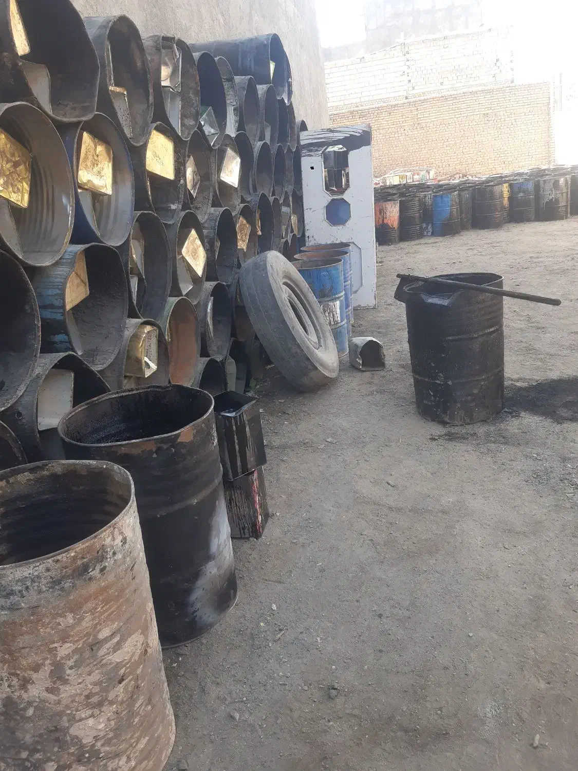 فروش قیر و ایزوگام و اجرای آسفالت|مصالح و تجهیزات ساختمان|ملایر, |دیوار