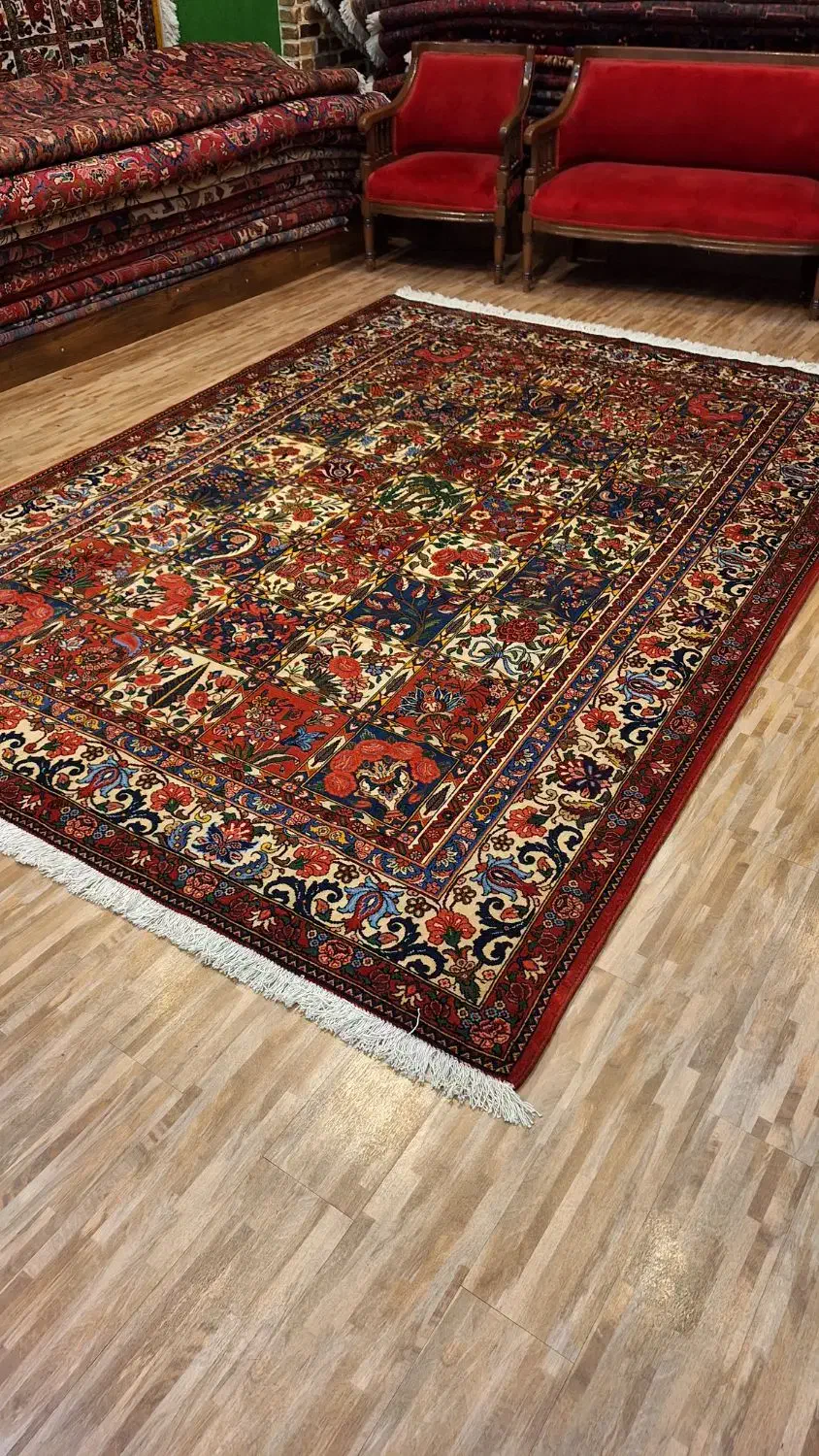 بختیار|فرش|کرج, برغان|دیوار